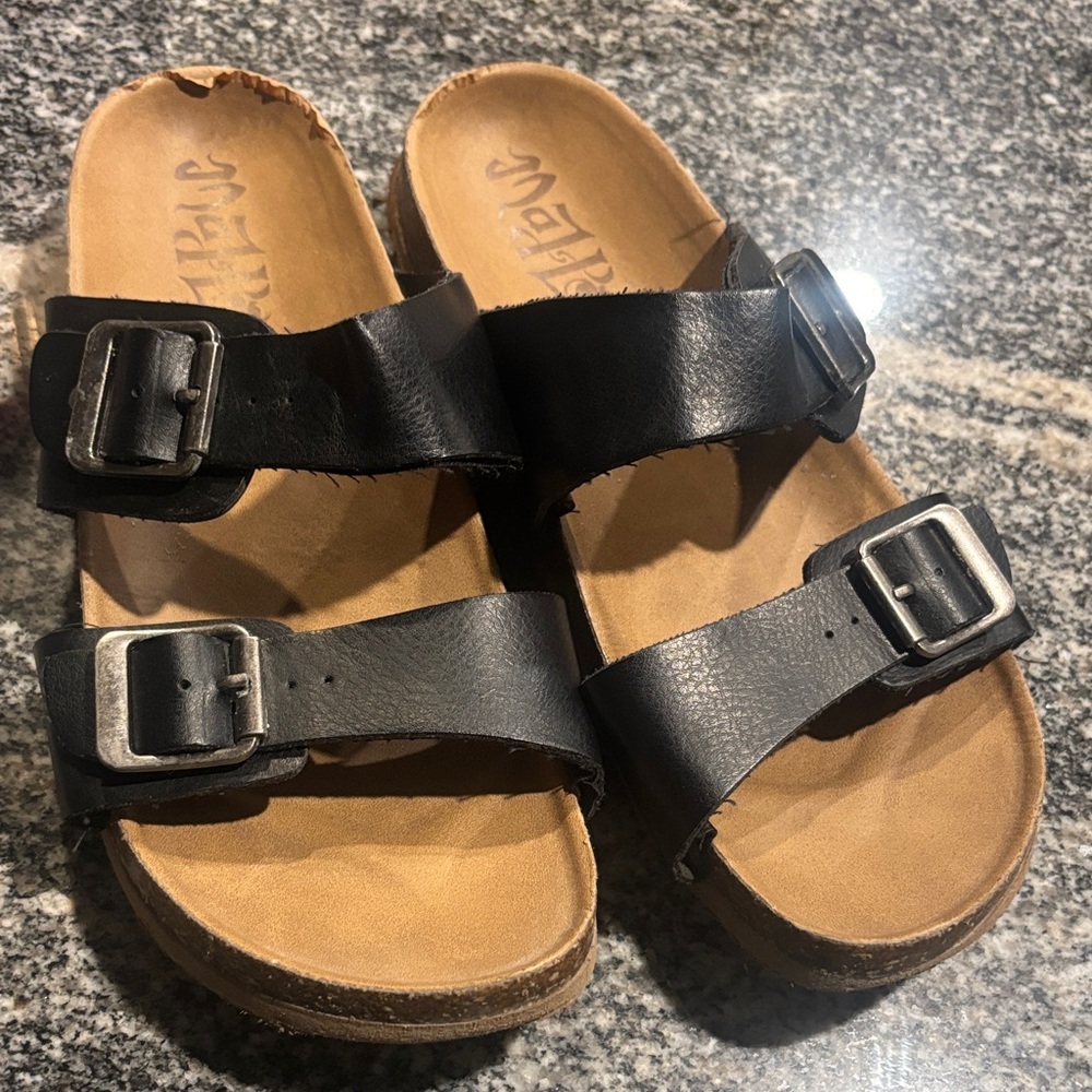 Kids Black Sandals